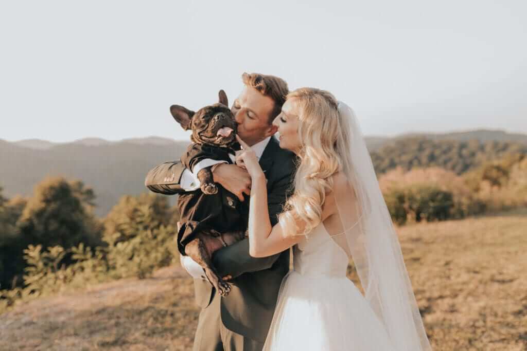 West Virginia wedding couple, bride and groom, with dog at Pill Hill Farm and Vineyard Wedding.

Webster Springs Wedding
West Virginia Wedding
Pig Hill Farm and Vineyard Wedding 
Photographed by Lexi Truesdale Photography 