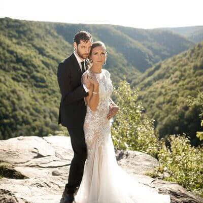 Davis Proved the Perfect Backdrop for this West Virginia Wedding
